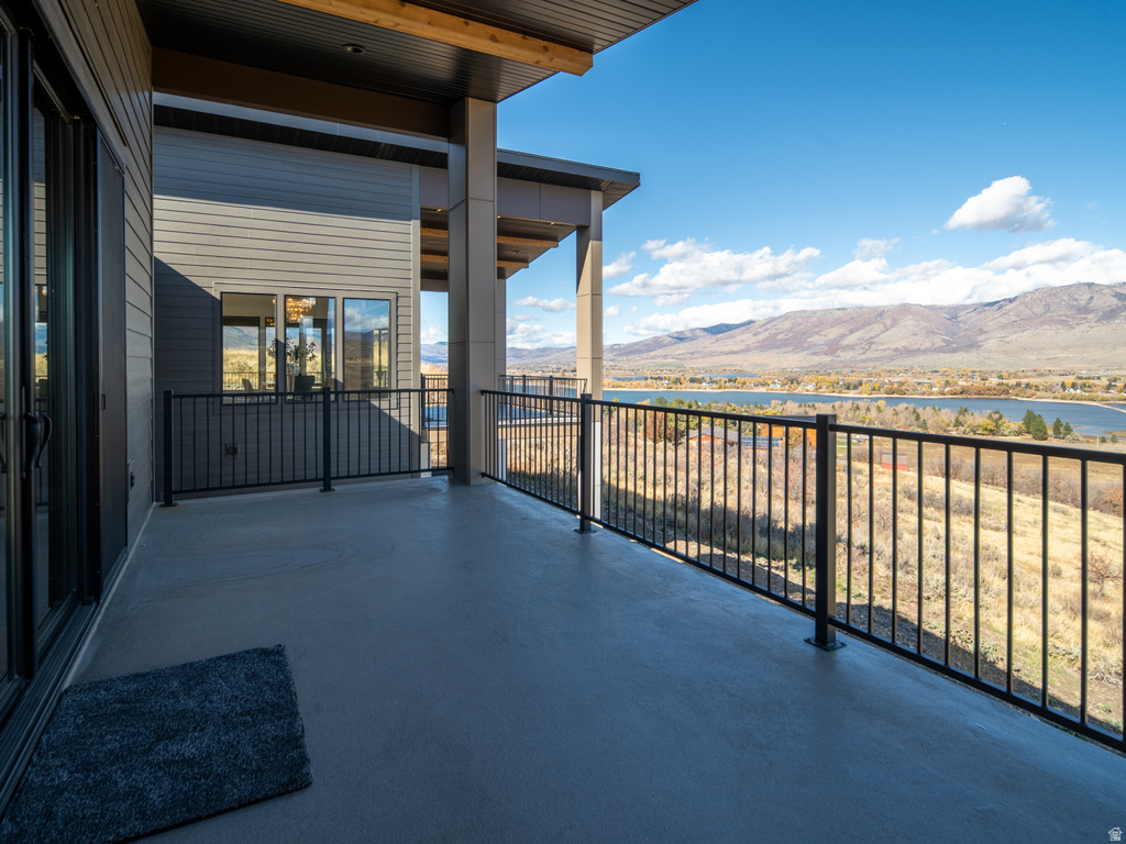 6858 E SUMMIT PEAK CIR Huntsville, UT 84317