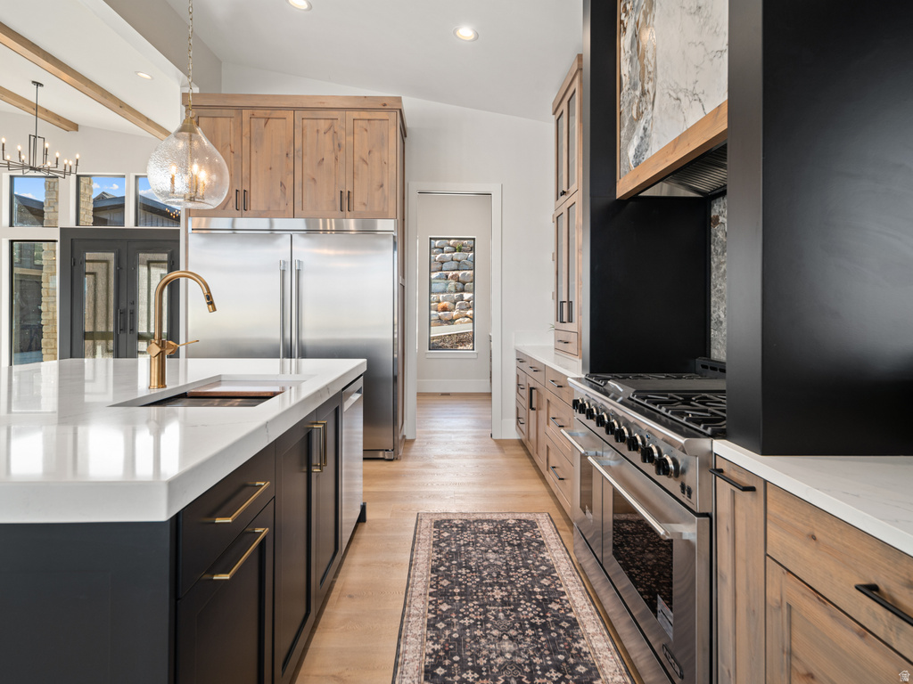 6858 E SUMMIT PEAK CIR Huntsville, UT 84317