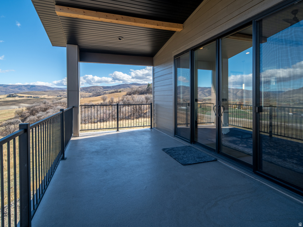 6858 E SUMMIT PEAK CIR Huntsville, UT 84317