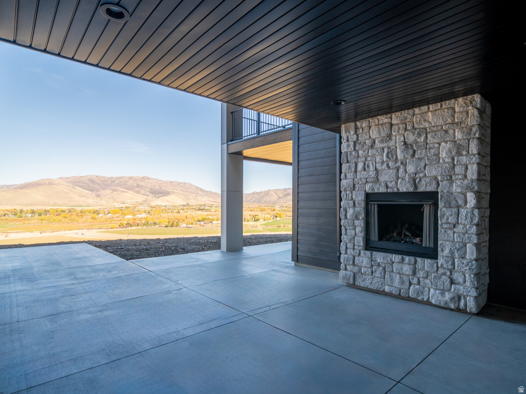 6858 E SUMMIT PEAK CIR Huntsville, UT 84317