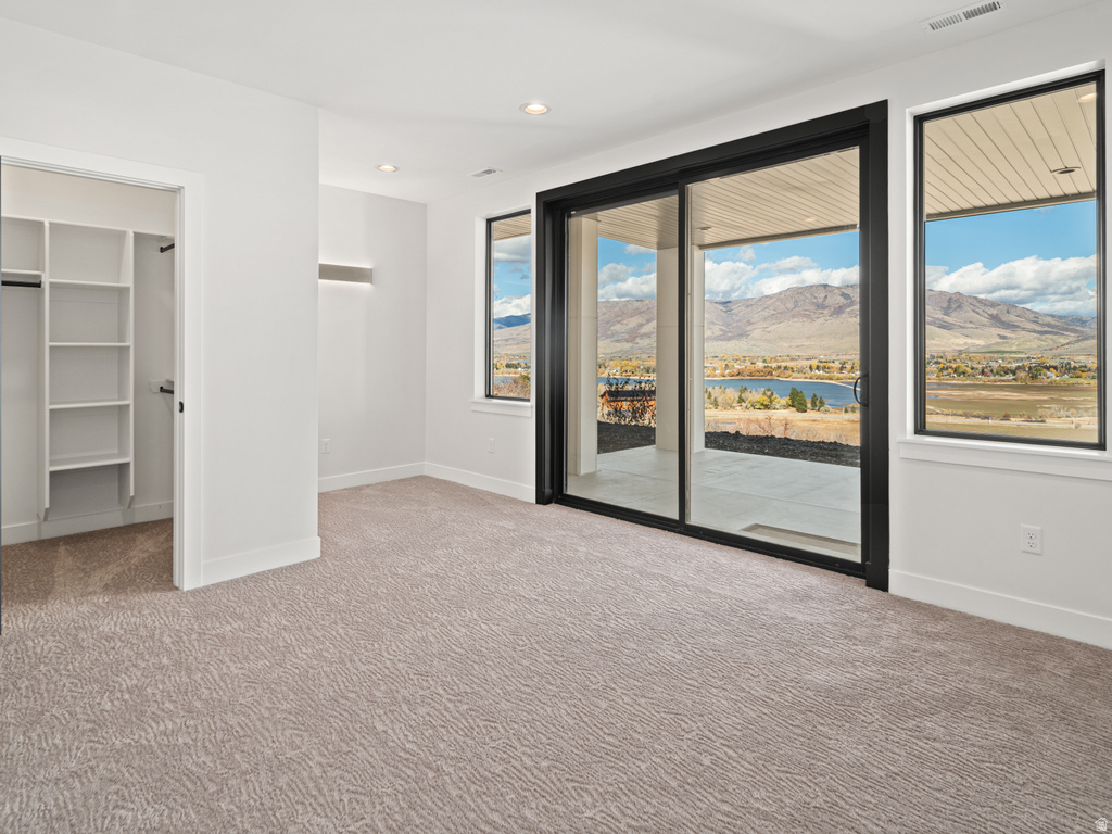 6858 E SUMMIT PEAK CIR Huntsville, UT 84317