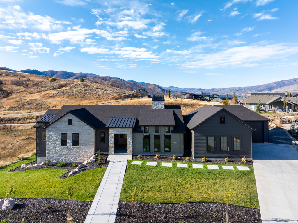 6188 E HUMMINGBIRD PT Huntsville, UT 84317