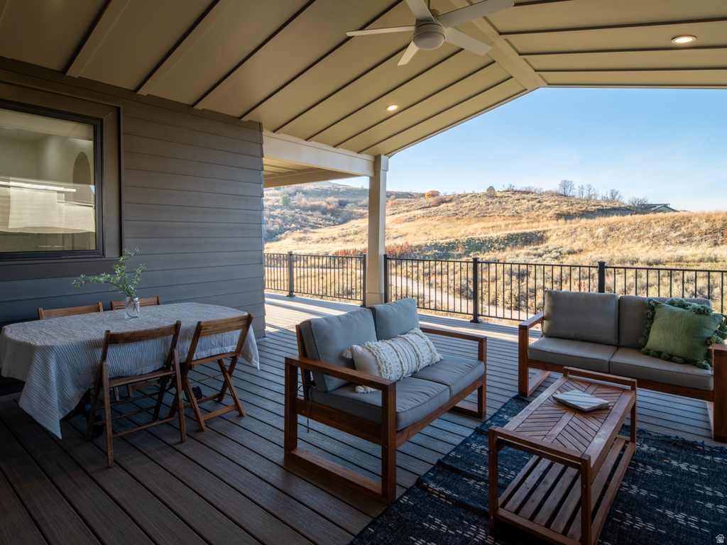 6188 E HUMMINGBIRD PT Huntsville, UT 84317