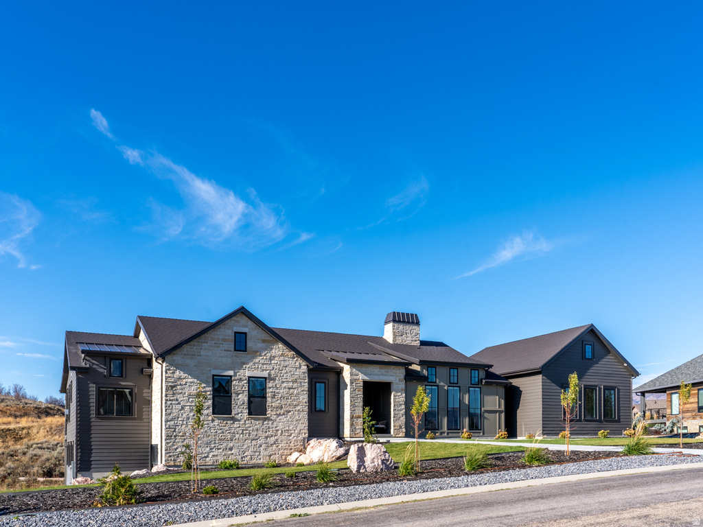 6188 E HUMMINGBIRD PT Huntsville, UT 84317