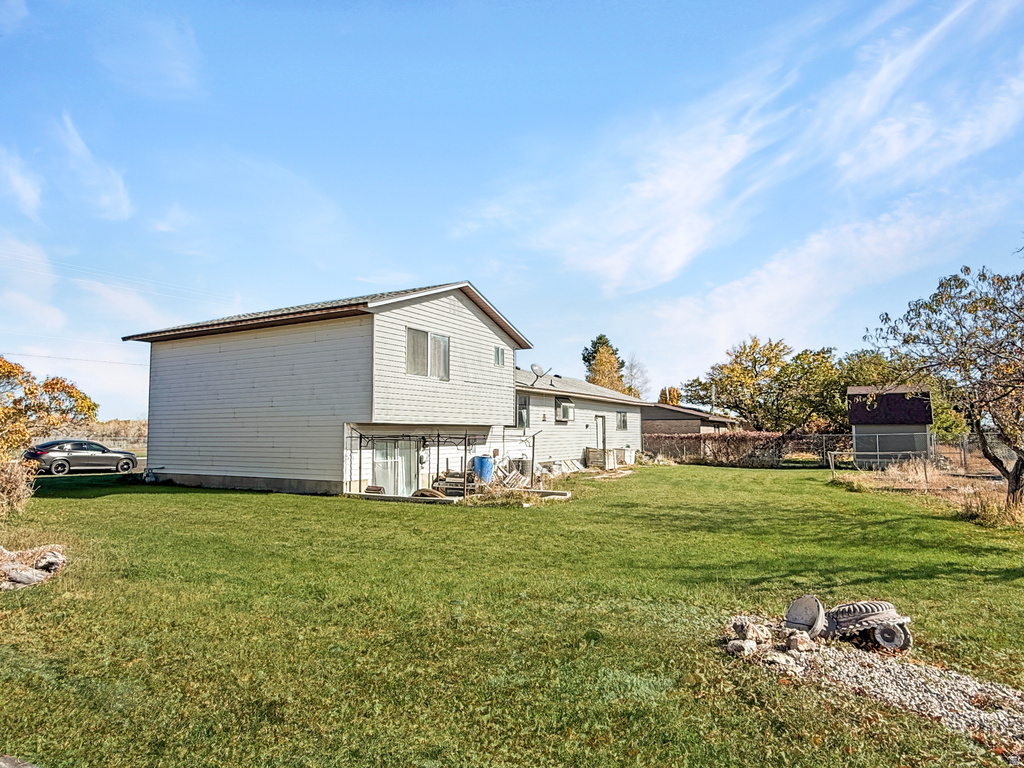 255 W 500 S Ferron, UT 84523