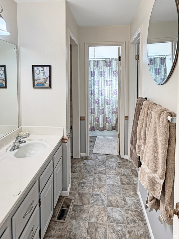 255 W 500 S Ferron, UT 84523