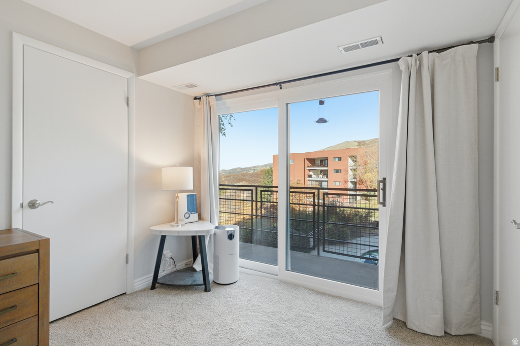 Photo 19 for MLS #2120256 at 900 S Donner Way #203