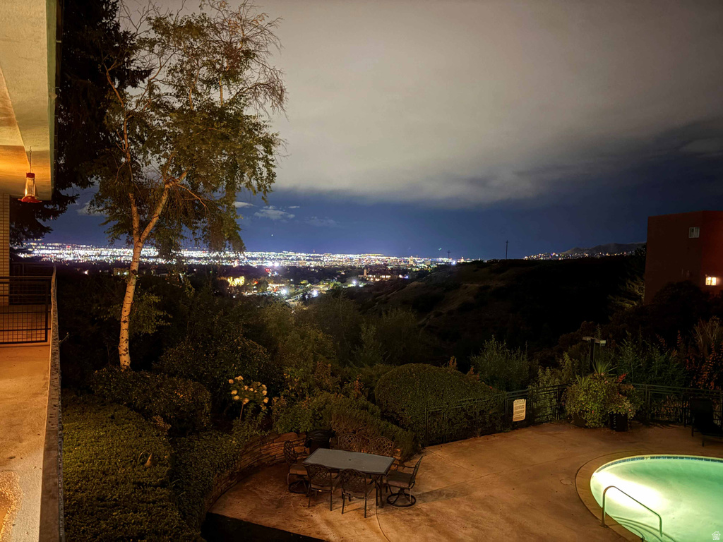 Photo 3 for MLS #2120256 at 900 S Donner Way #203