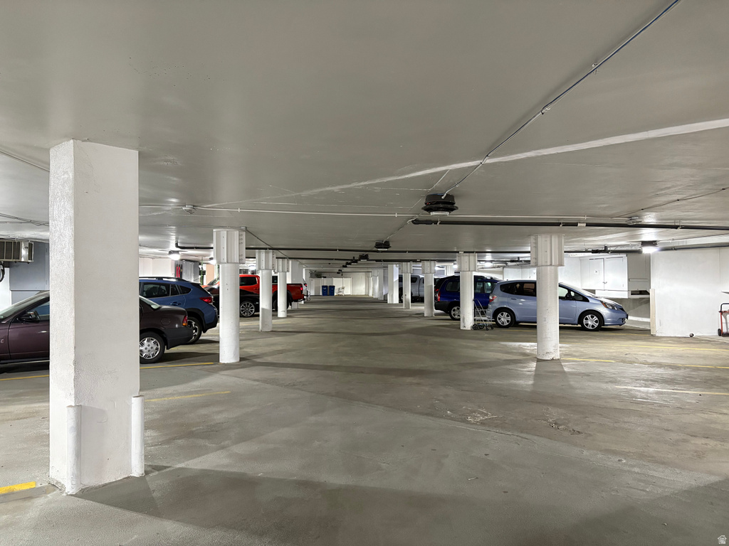 Photo 31 for MLS #2120256 at 900 S Donner Way #203