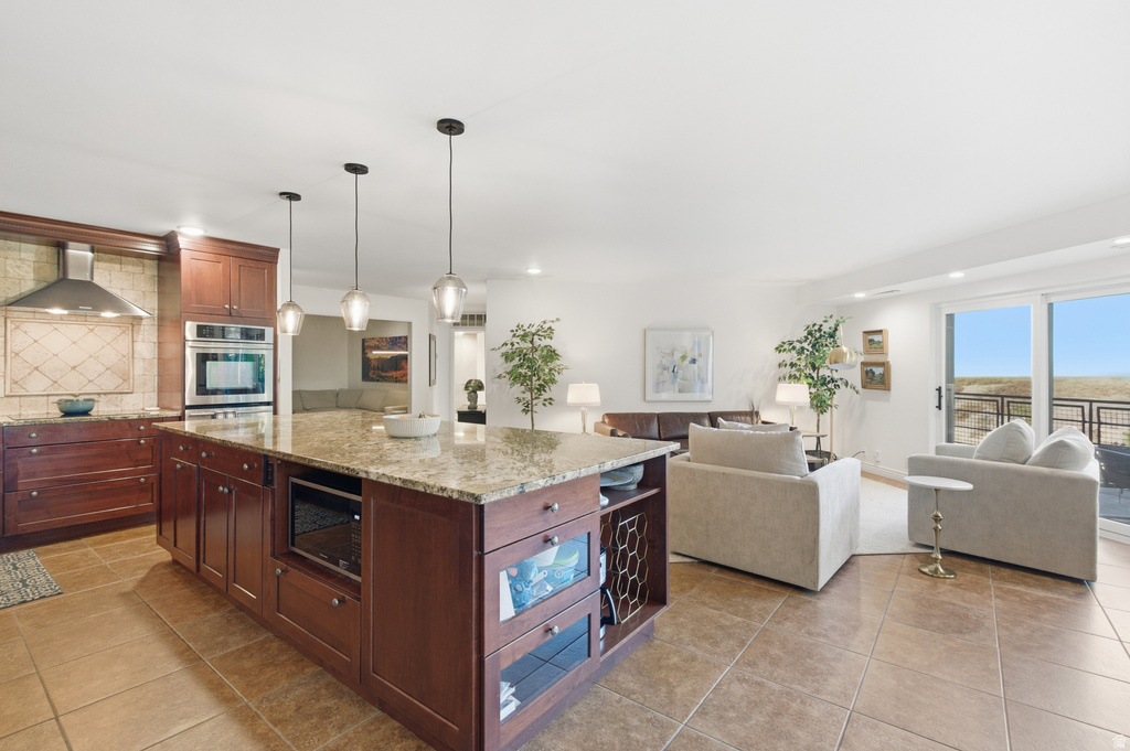 Photo 12 for MLS #2120256 at 900 S Donner Way #203