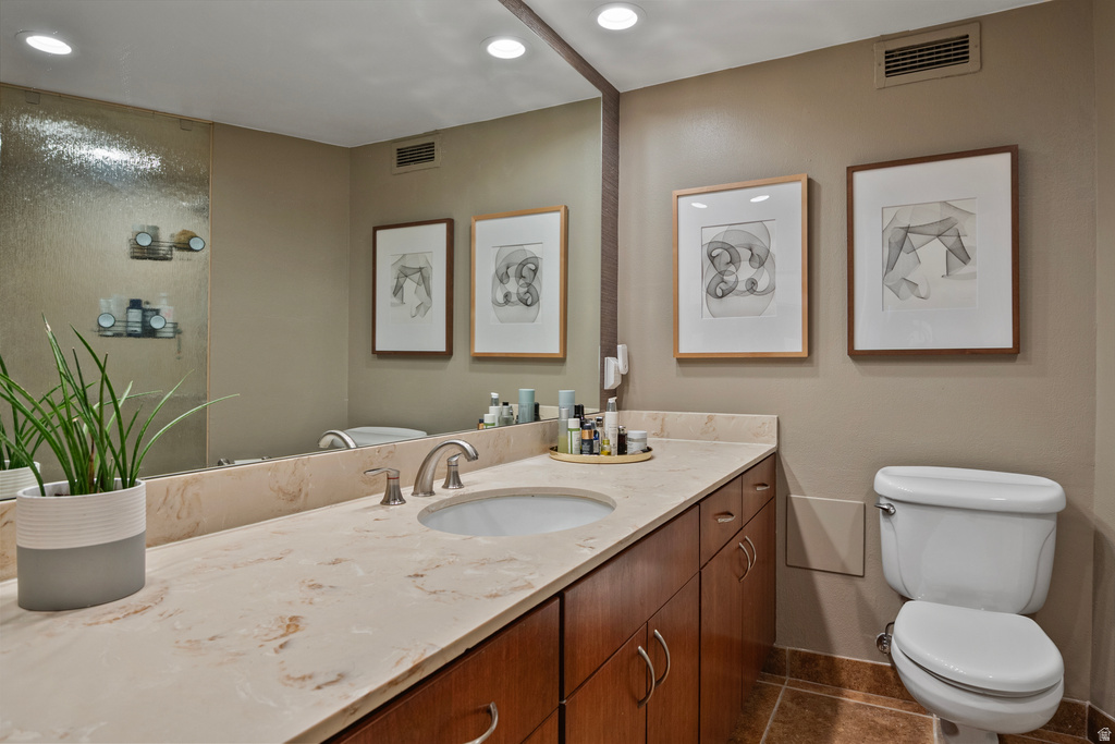 Photo 20 for MLS #2120256 at 900 S Donner Way #203