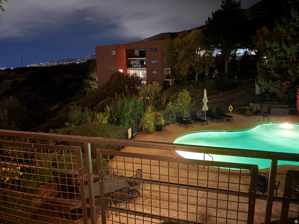 Photo 32 for MLS #2120256 at 900 S Donner Way #203