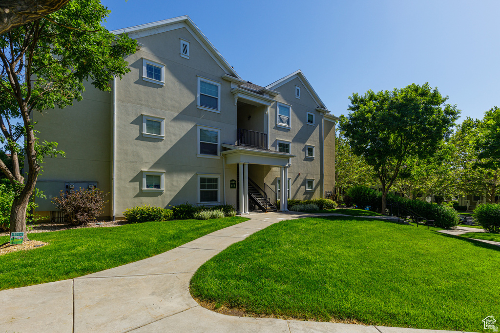 11754 S Grandville Ave #107