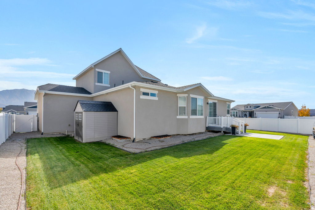 337 N BROOKVIEW DR Lindon, UT 84042