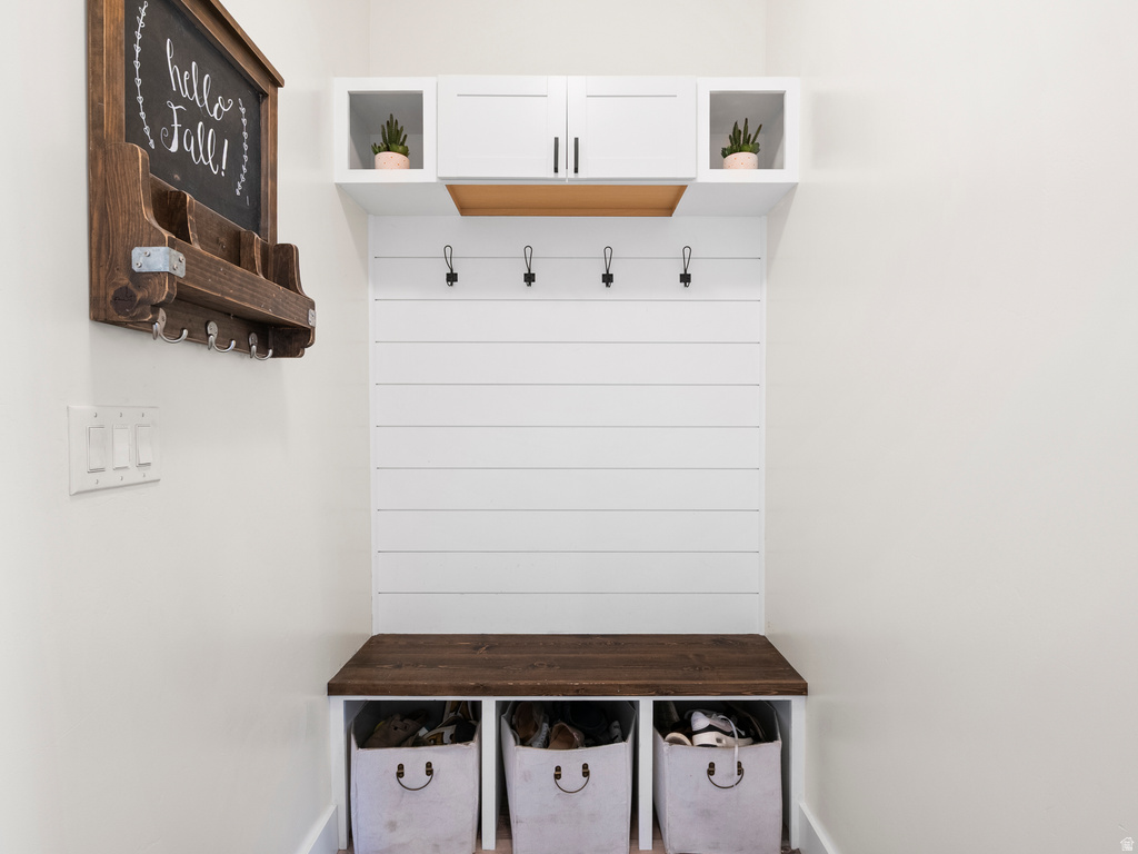 812 N SPRING LN Spanish Fork, UT 84660