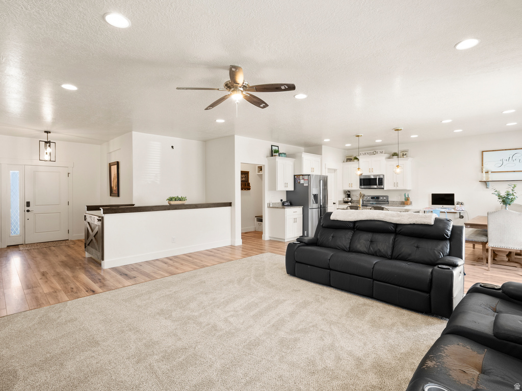 812 N SPRING LN Spanish Fork, UT 84660