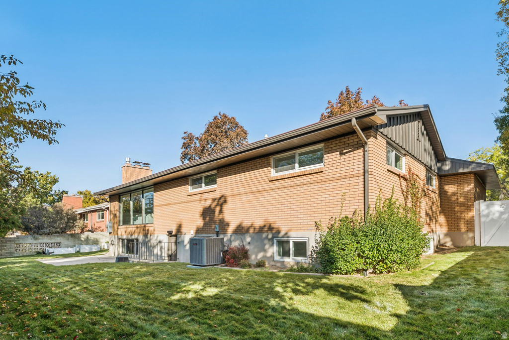 Photo 27 for MLS #2120266 at 3820 S Viking Rd