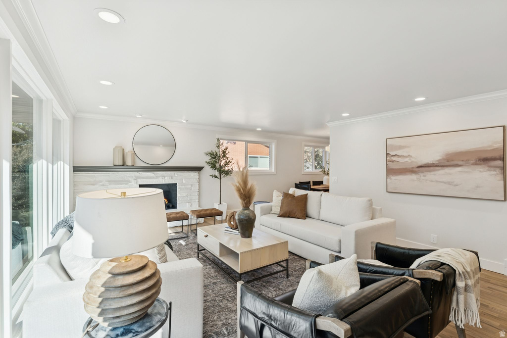 Photo 2 for MLS #2120266 at 3820 S Viking Rd