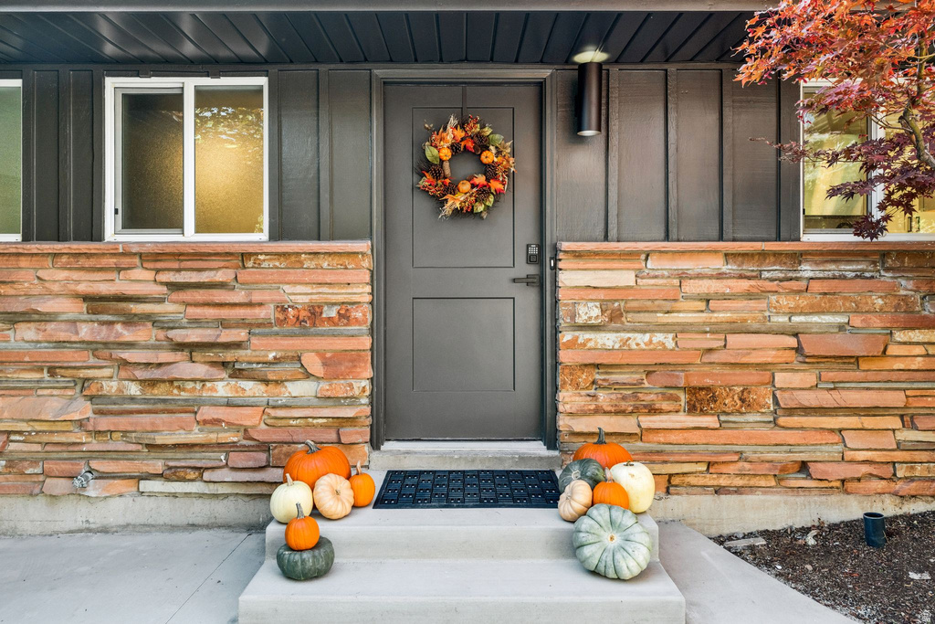 Photo 24 for MLS #2120266 at 3820 S Viking Rd