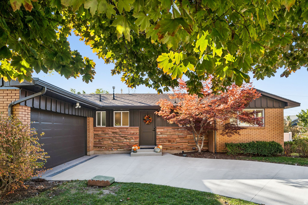 Photo 25 for MLS #2120266 at 3820 S Viking Rd