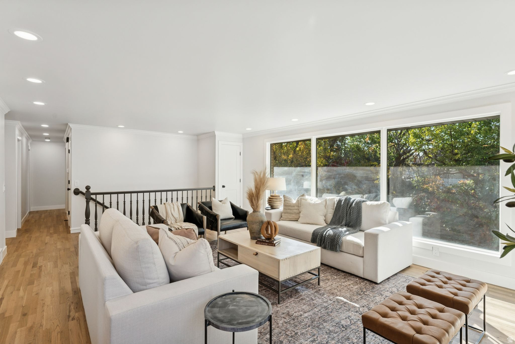 Photo 3 for MLS #2120266 at 3820 S Viking Rd