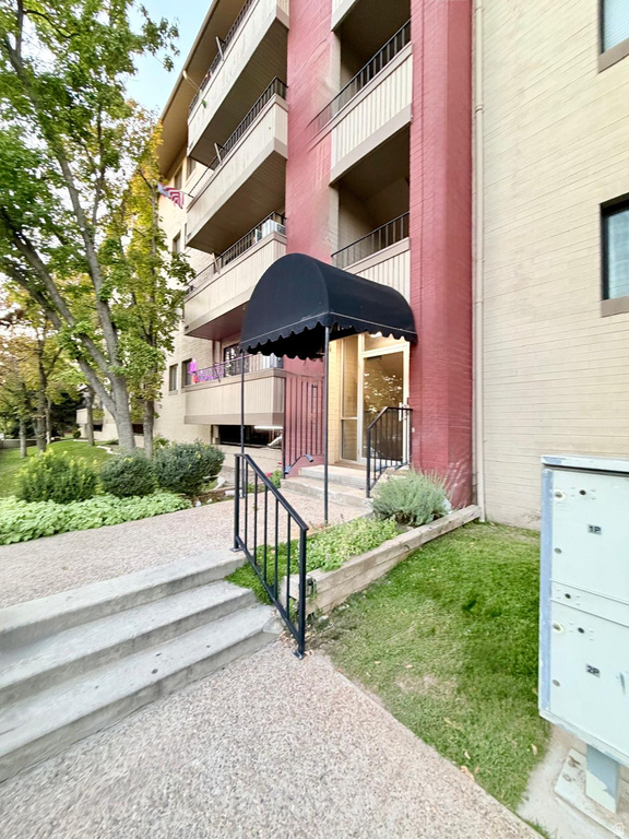 Photo 7 for MLS #2120272 at 339 E 600 South #1308