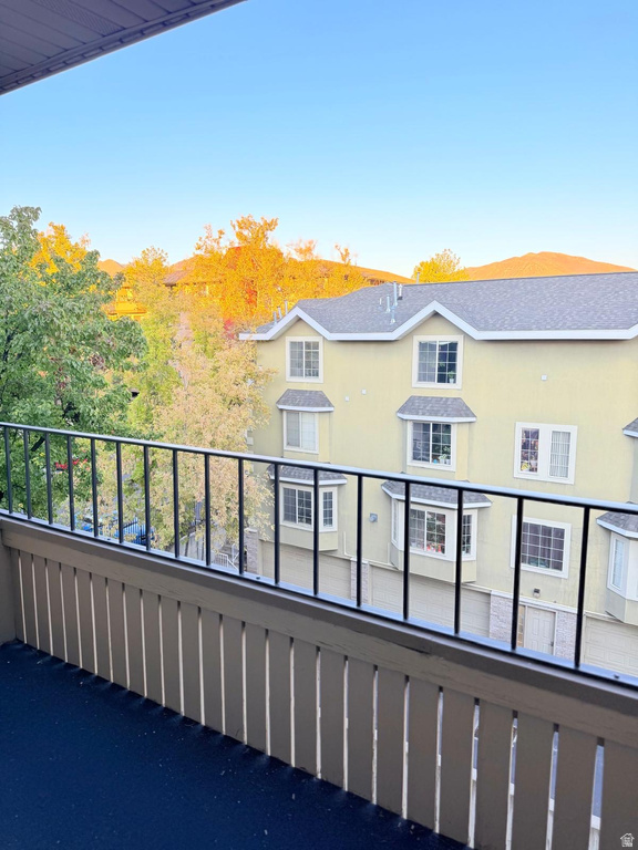 Photo 4 for MLS #2120272 at 339 E 600 South #1308