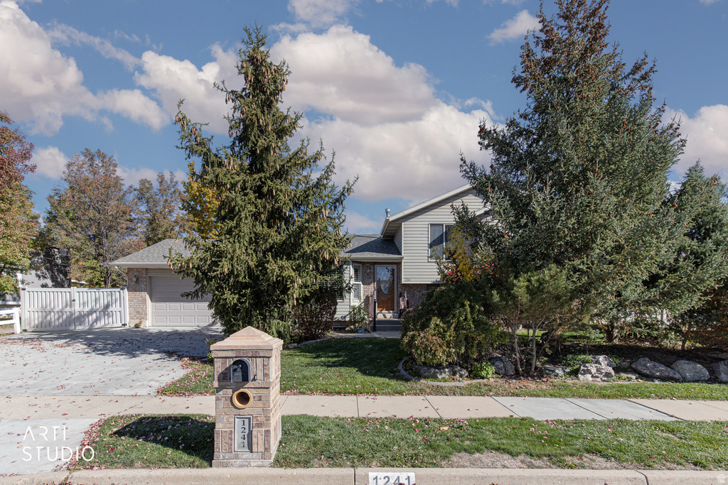 1241 S 700 E Kaysville, UT 84037