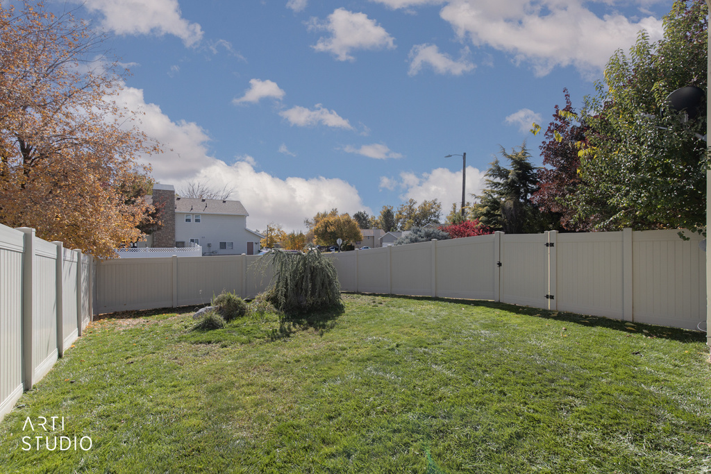 1241 S 700 E Kaysville, UT 84037