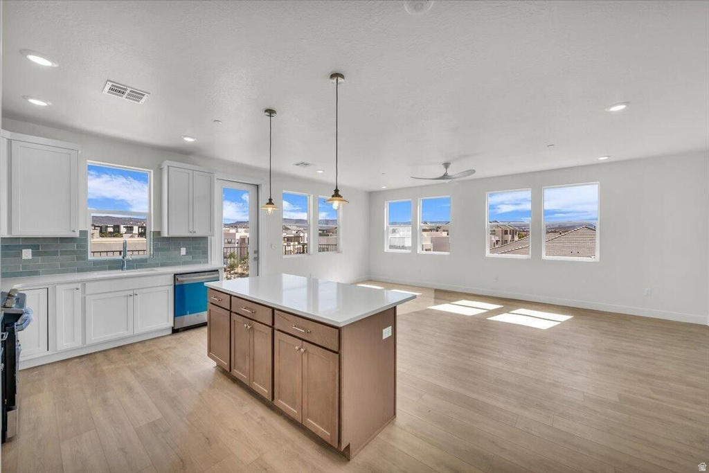 747 W Periwinkle Ln #302