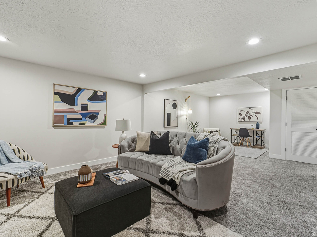 6851 S 2300 E Cottonwood Heights, UT 84121