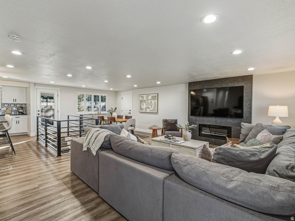 6851 S 2300 E Cottonwood Heights, UT 84121