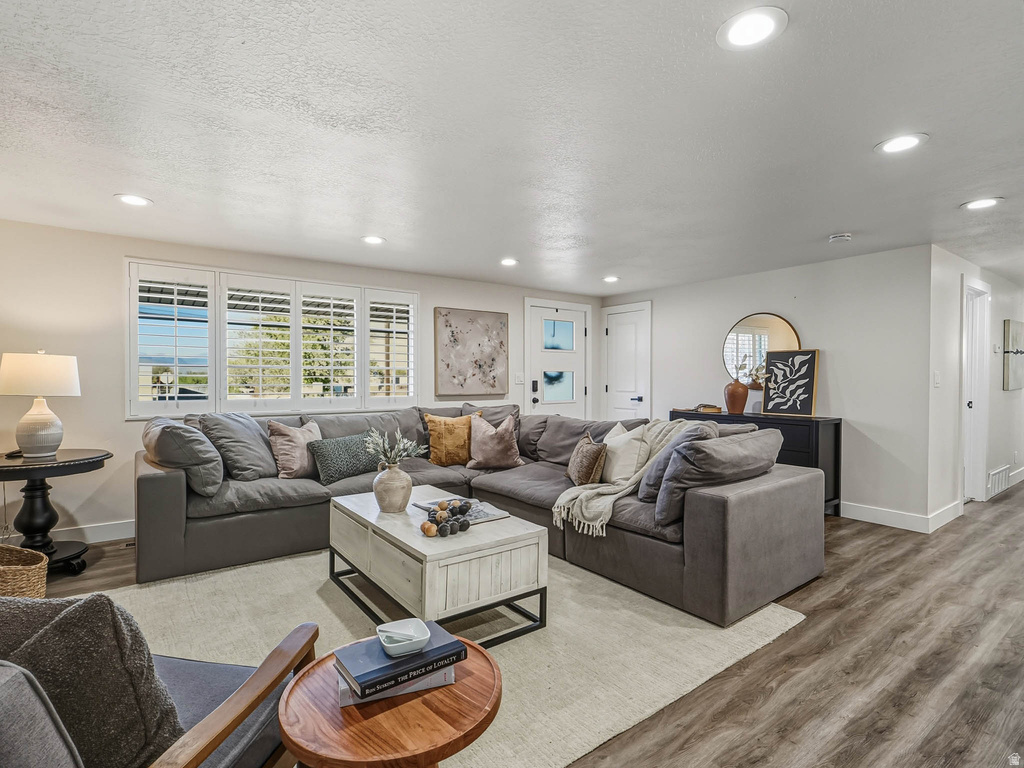 6851 S 2300 E Cottonwood Heights, UT 84121