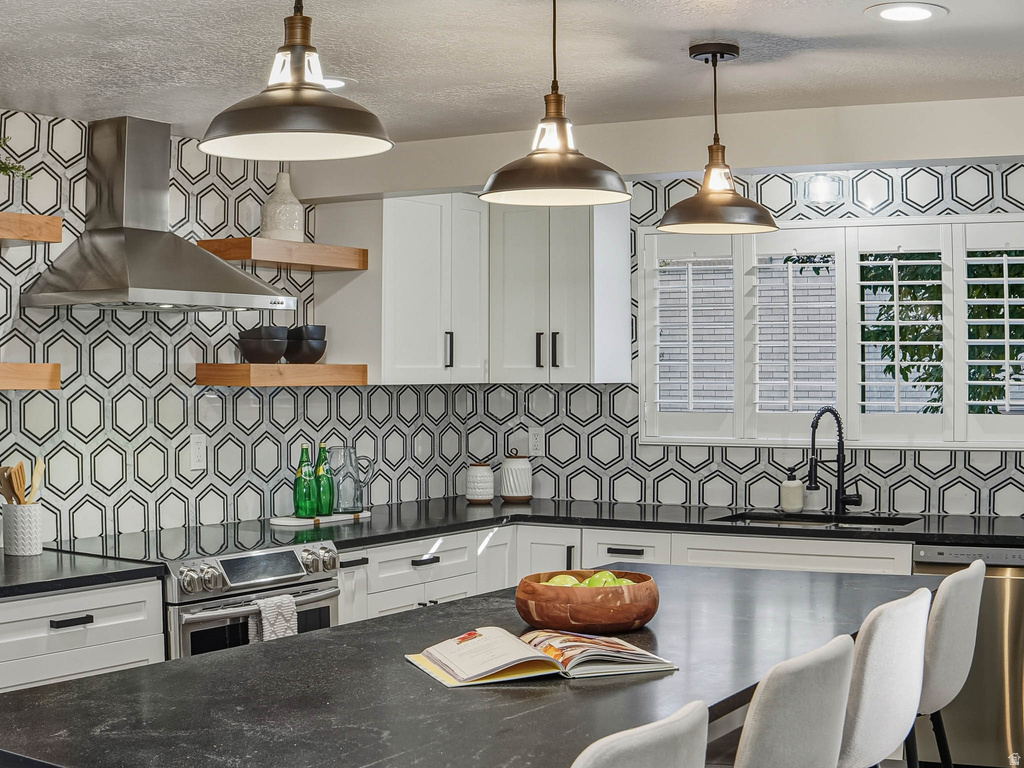 6851 S 2300 E Cottonwood Heights, UT 84121