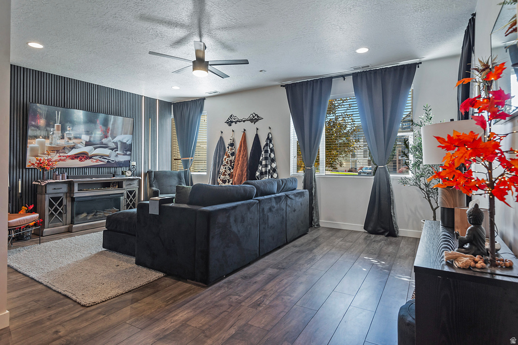 1207 W JACKSON AVE Farmington, UT 84025