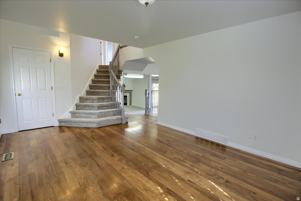 9941 S BIRNAM WOODS WAY South Jordan, UT 84009