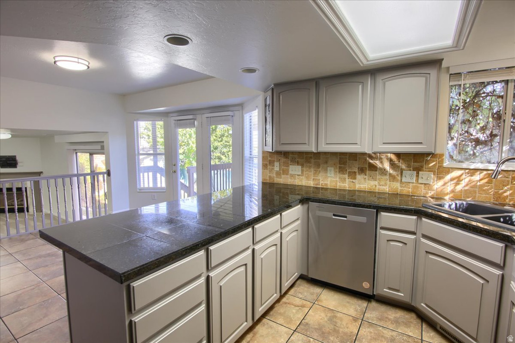 9941 S BIRNAM WOODS WAY South Jordan, UT 84009