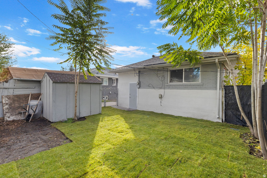 Photo 23 for MLS #2120313 at 143 E Hampton Ave