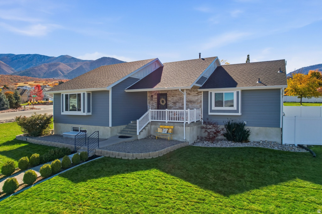 231 W GLADSTAN DR Elk Ridge, UT 84651