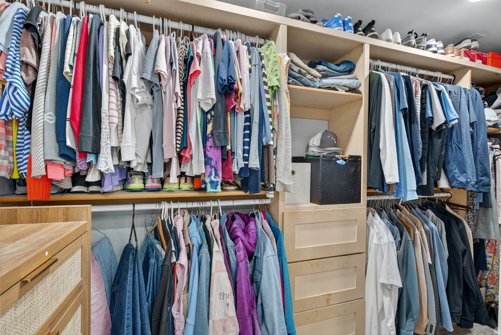 231 W GLADSTAN DR Elk Ridge, UT 84651