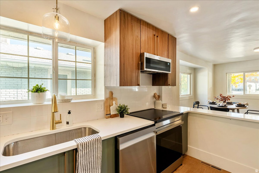 633 E MILTON AVE Salt Lake City, UT 84105