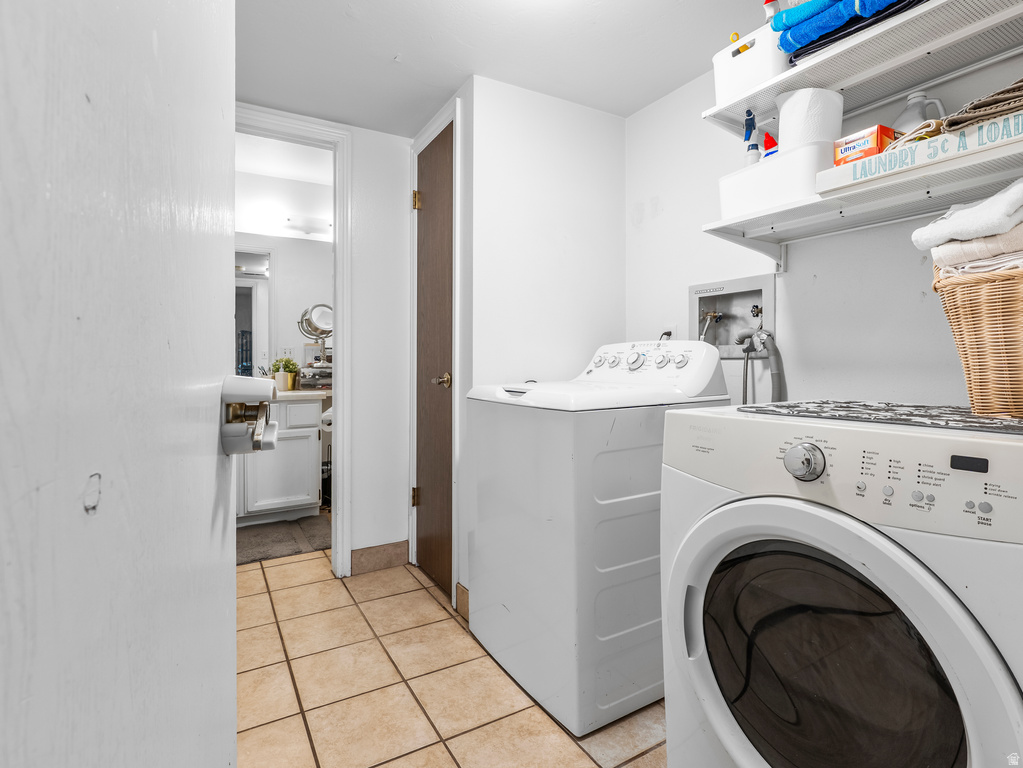 11855 S HIDDEN VALLEY DR Sandy, UT 84094