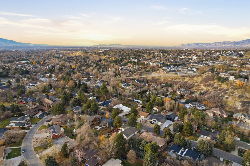 2774 E ROBIDOUX RD Sandy, UT 84093