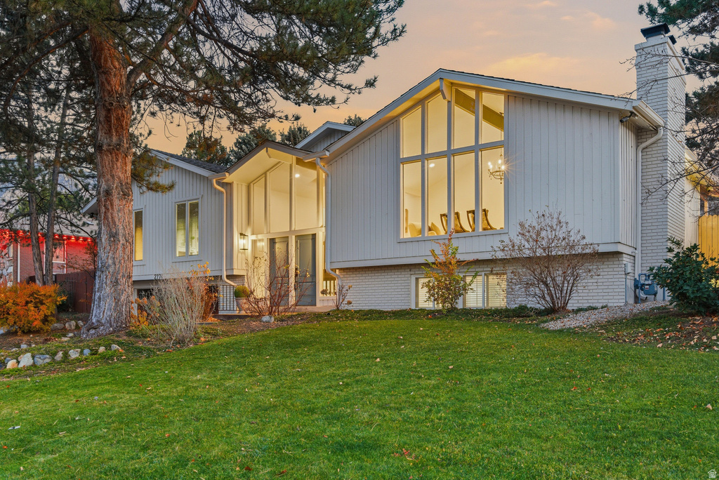 2774 E ROBIDOUX RD Sandy, UT 84093