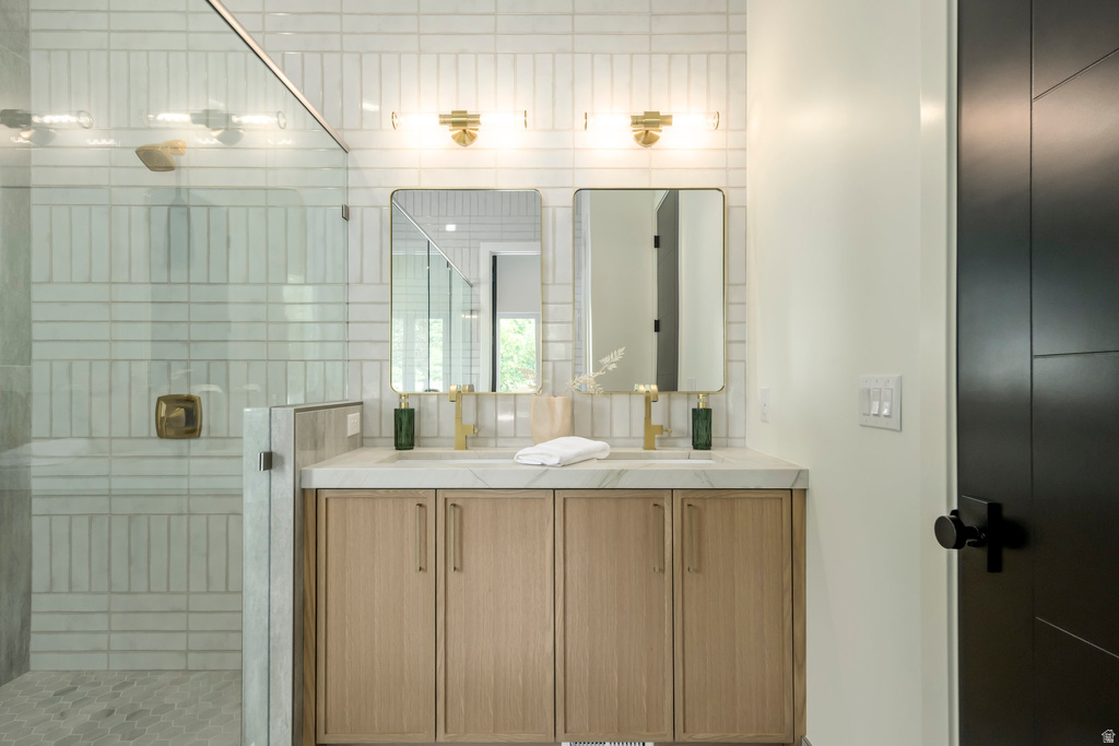 Photo 23 for MLS #2120345 at 1958 E Longview Dr