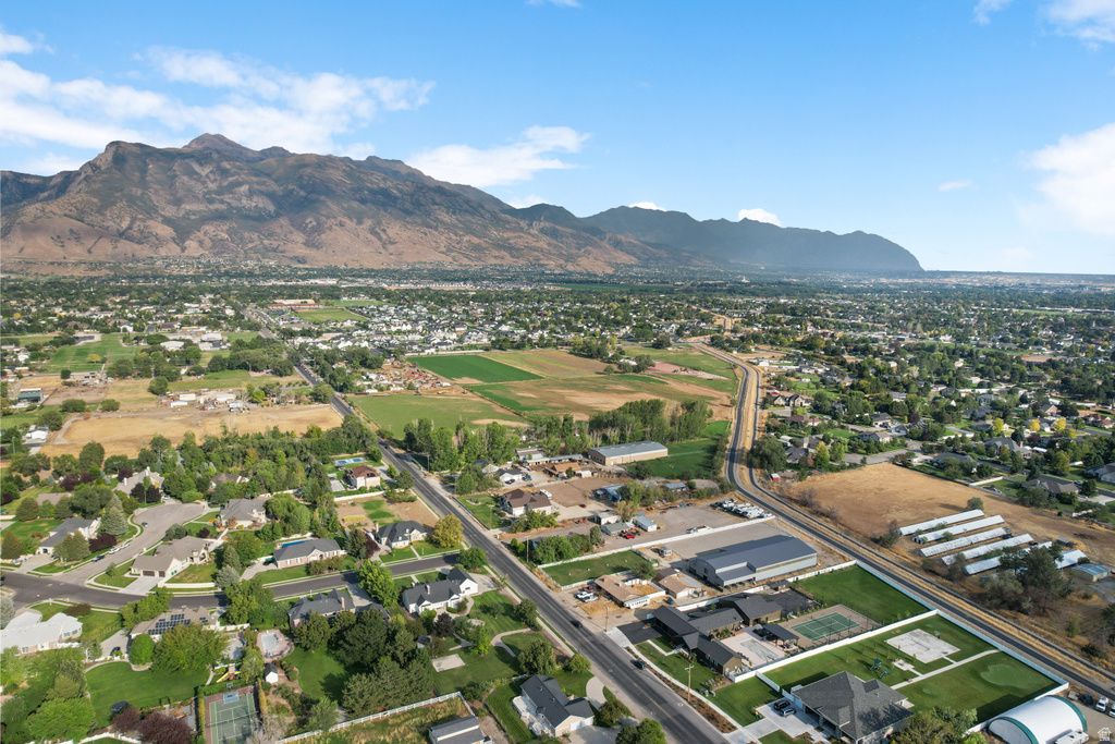 6372 W 10400 N Highland, UT 84003