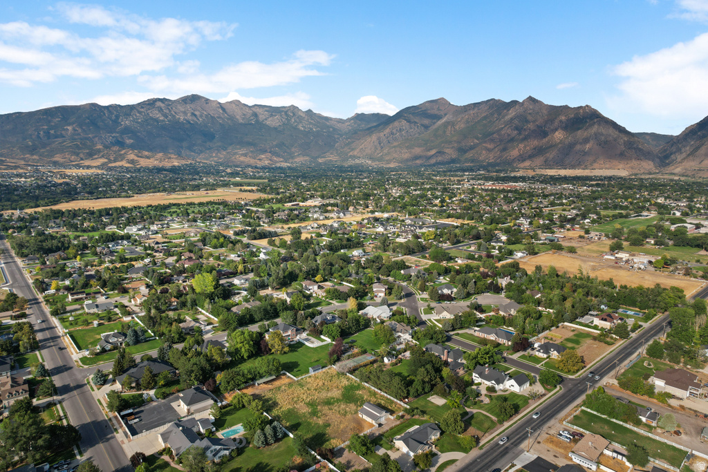 6372 W 10400 N Highland, UT 84003