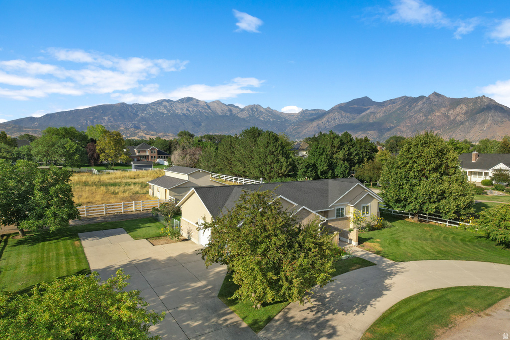 6372 W 10400 N Highland, UT 84003