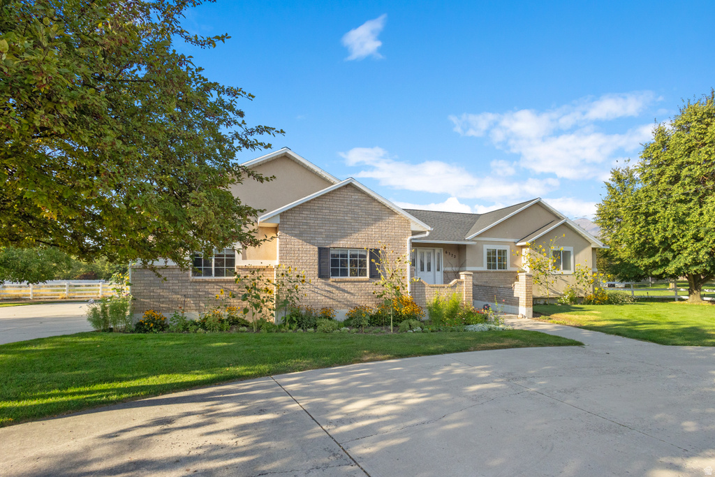 6372 W 10400 N Highland, UT 84003