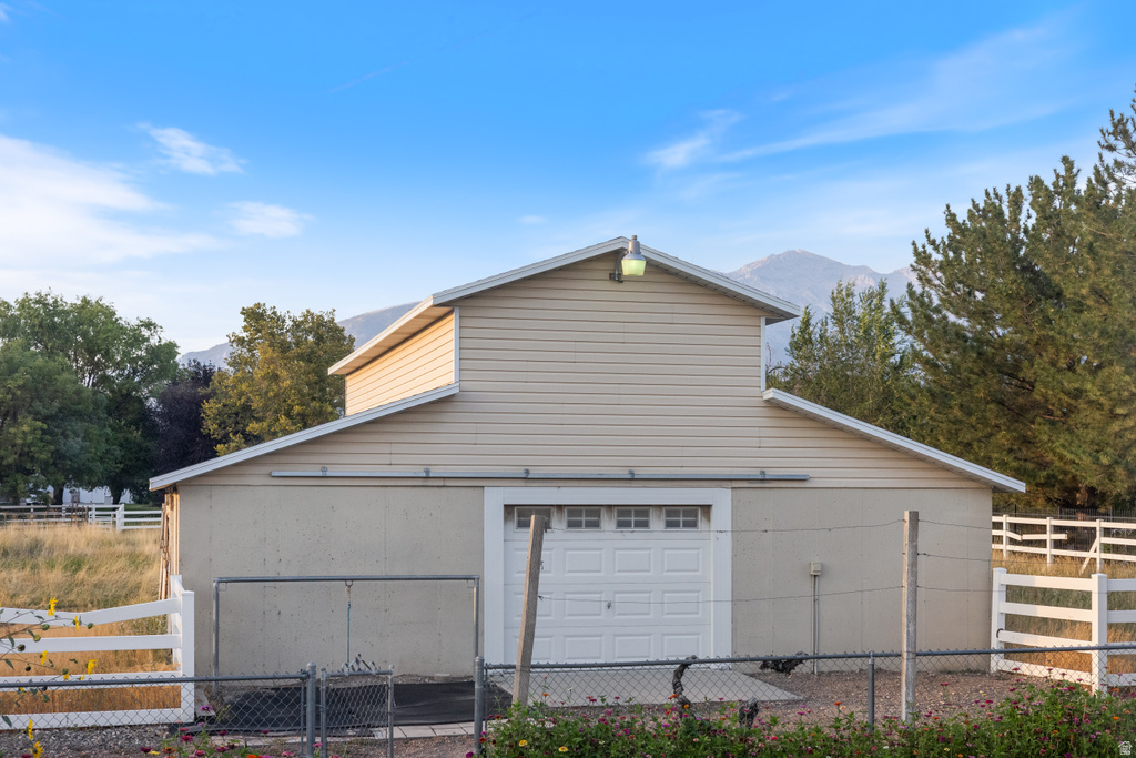 6372 W 10400 N Highland, UT 84003